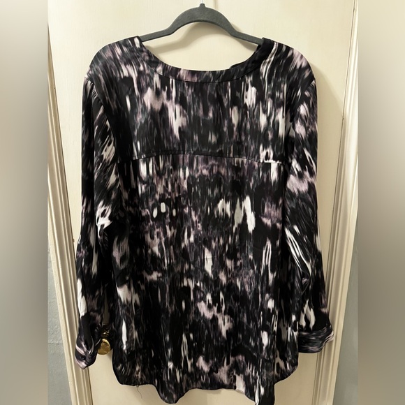Simply Vera Vera Wang Abstract Blouse - 2x - Picture 2 of 4